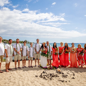 JPG We don't claim to have the lowest priced oahu wedding packages, only the best quality hawaii wedding packages for honolulu weddings and weddings all over the island of oahu. Destination Wedding Gallery Elopement Packages Hawaii Aloha Beach Weddings Kona